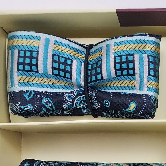 Blue Green Necktie Sock Bud Hanky Cuff Link Set - Picture 3 of 6